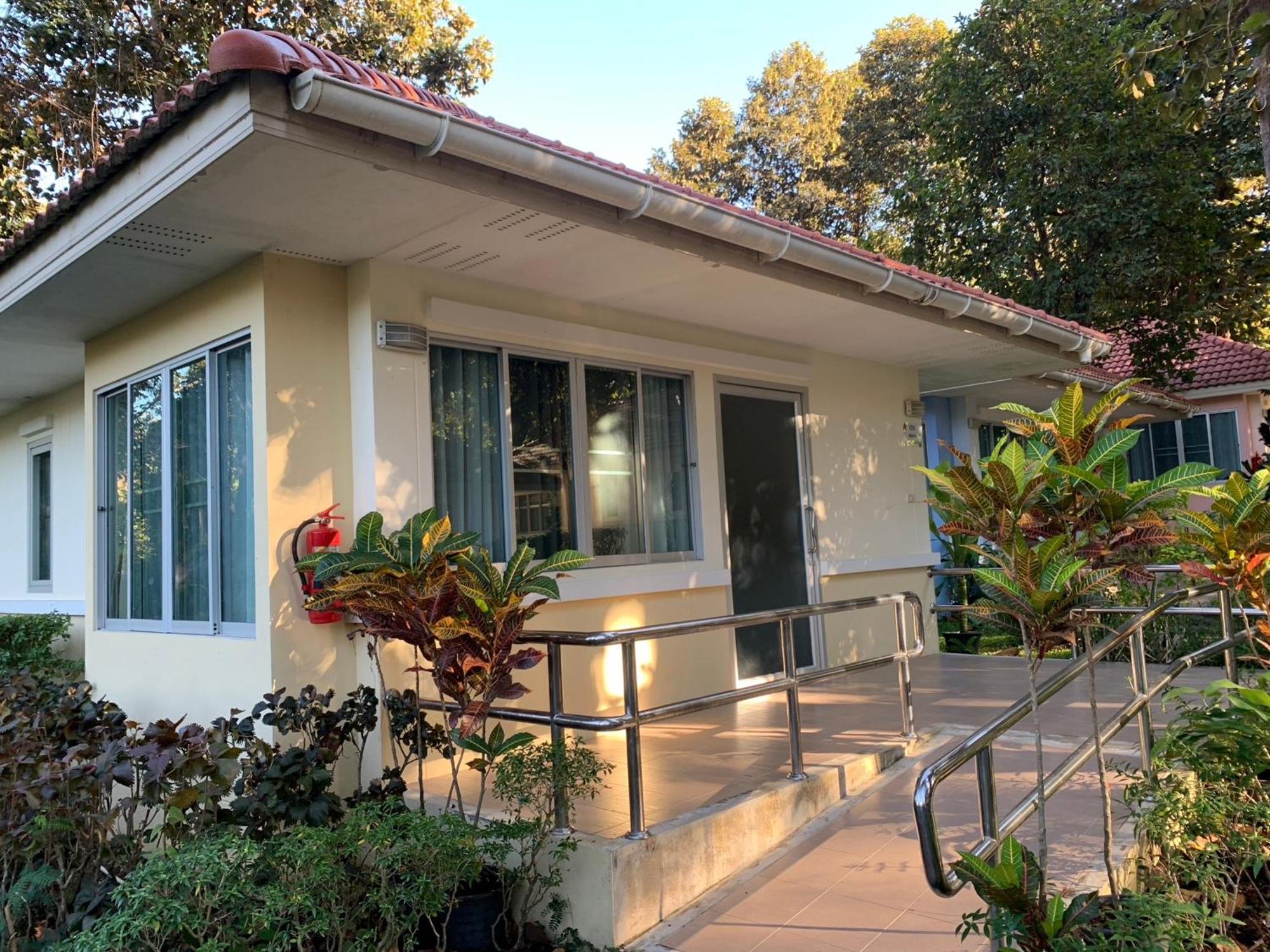 Baan Pingkan Wellness Resort San Kamphaeng Экстерьер фото