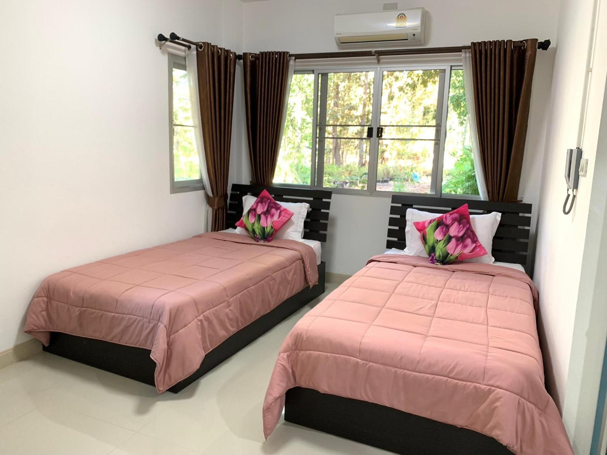 Baan Pingkan Wellness Resort San Kamphaeng Экстерьер фото