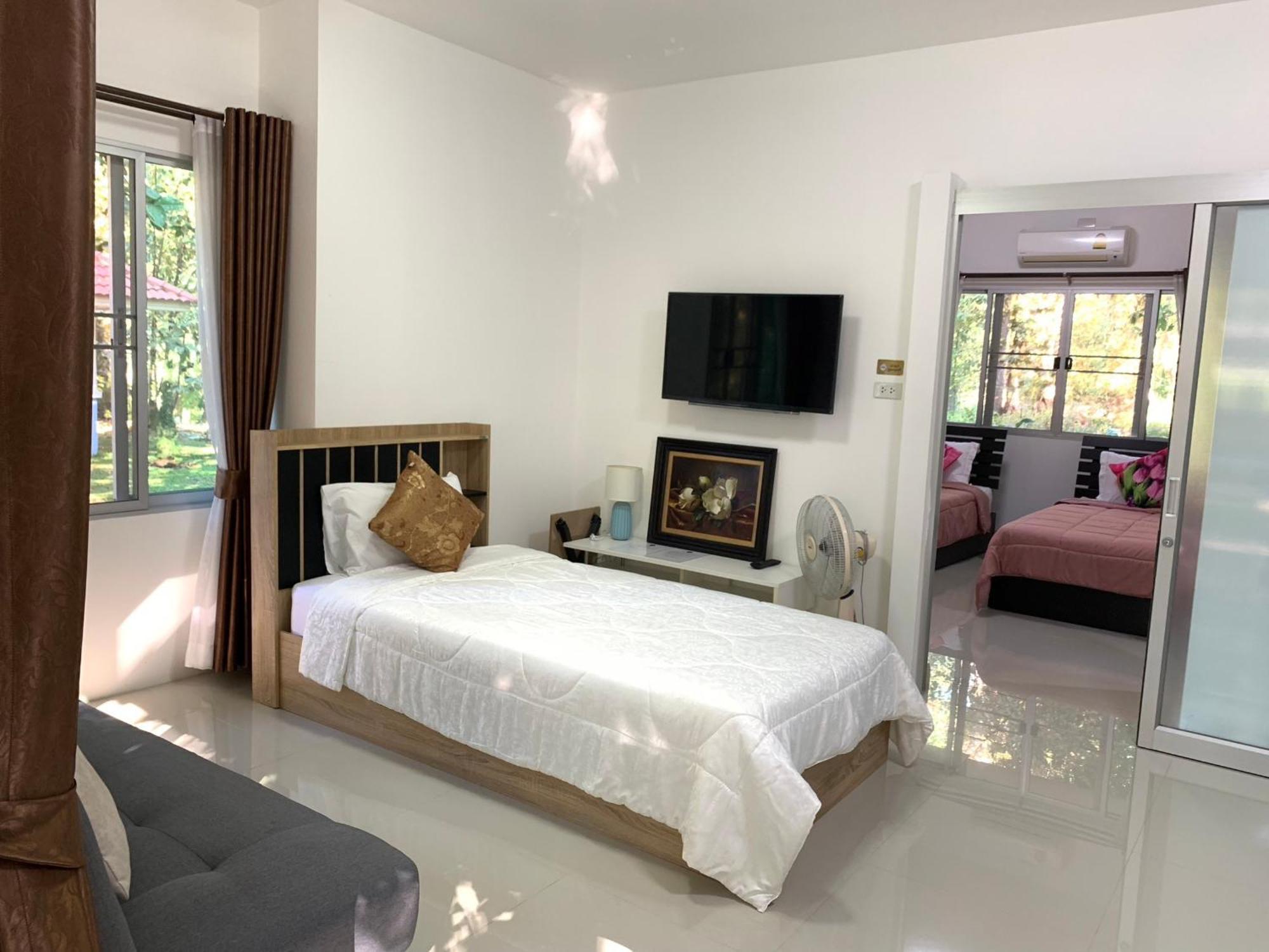 Baan Pingkan Wellness Resort San Kamphaeng Экстерьер фото